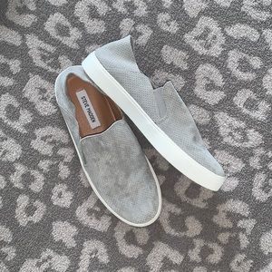 STEVE MADDEN SLIPS ONS